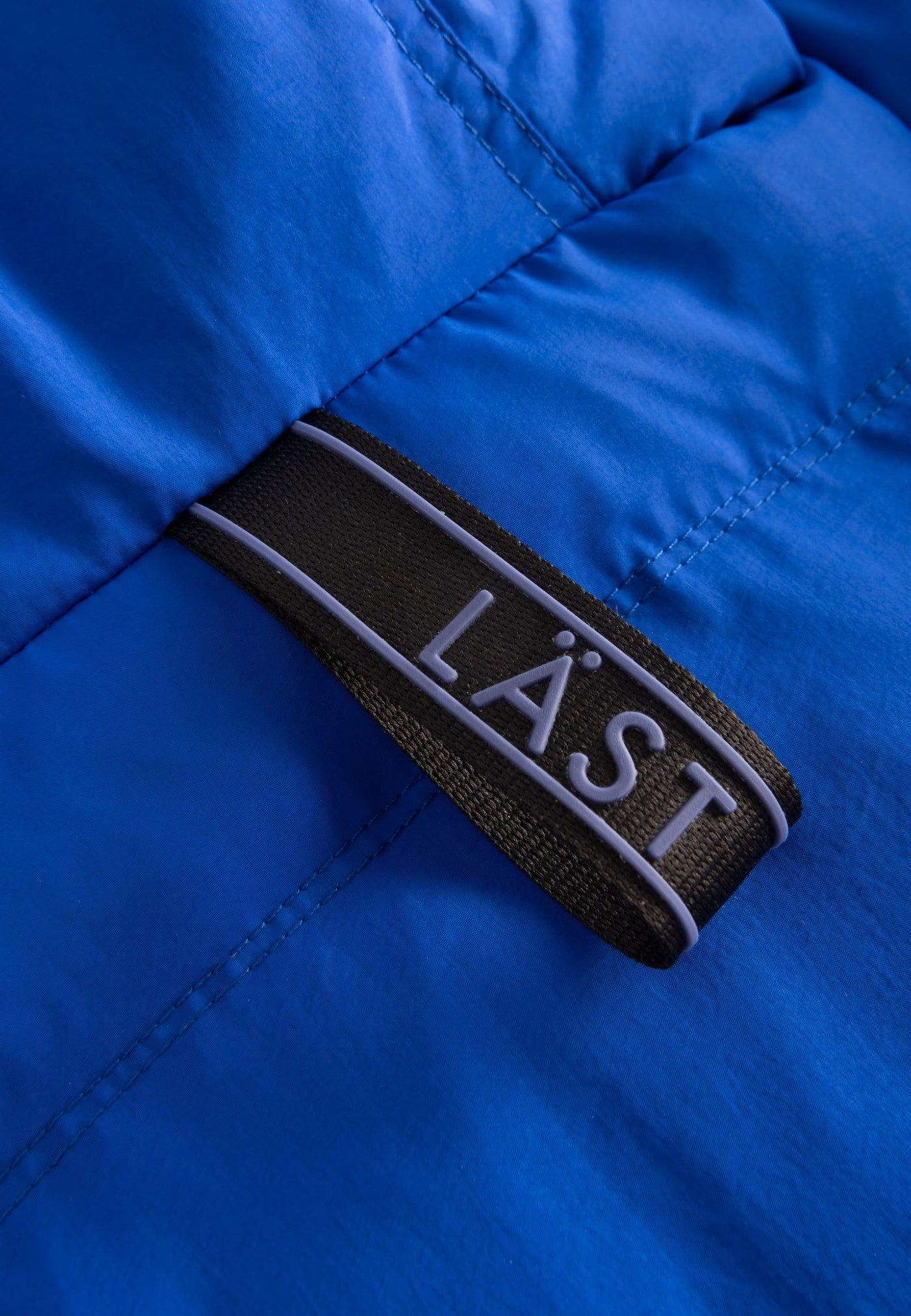 LÄST Long Hooded Puffer Jacket Brilliant Blue/Black Jackets Brilliant Blue/Black