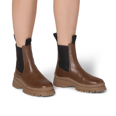 LÄST Powder Chelsea Brown Ankle Boots Brown